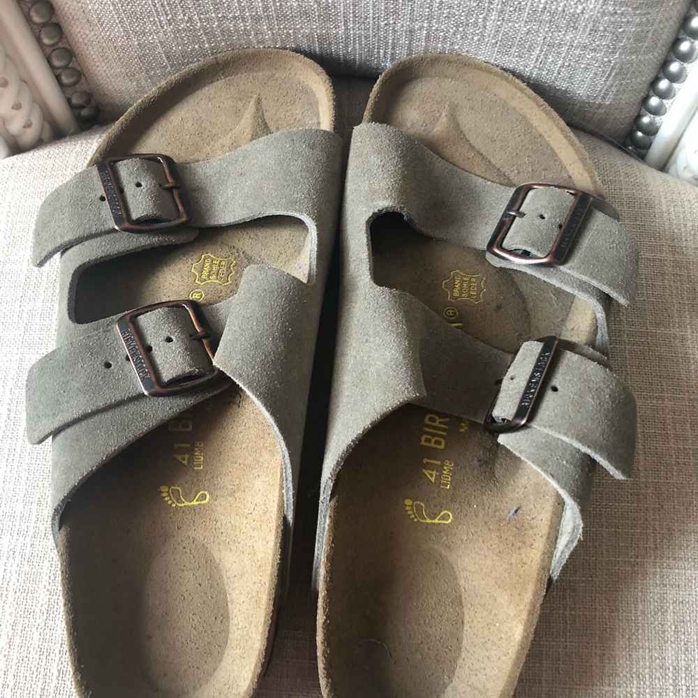 BRAND NEW. Birkenstocks size 41.